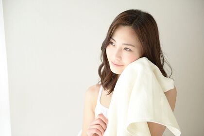 洗顔後の女性