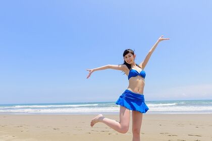 喜んでいる女性7